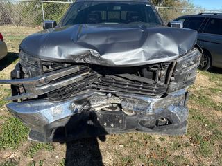 2020 Chevrolet Silverado 1500 2WD Crew Cab Short Bed LT - Primary Damage Straight On Image